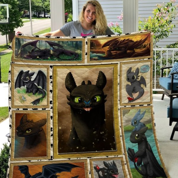 Toothless Moments Quilt Blanket