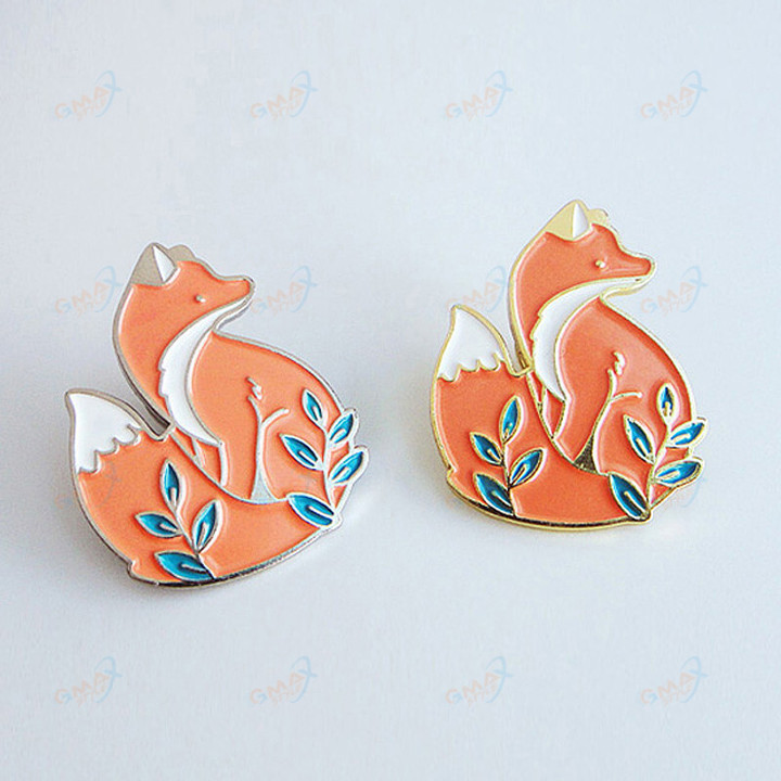 Cute Animal Woodland Smart Fox Badges Brooches Lapel pin Fox jewelry Enamel Pin