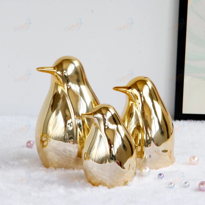 Gold Ceramic Penguin Ornaments Décor
