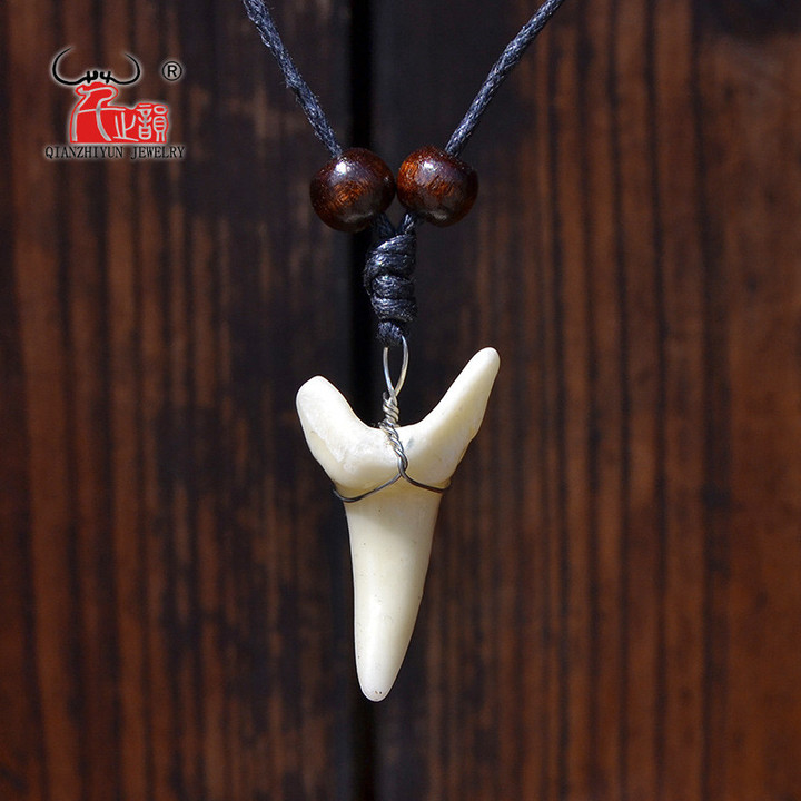 Handmade Imitation Shark Teeth Pendant Women's Men's Necklace