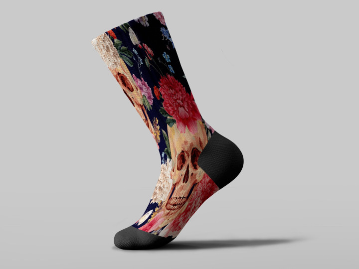 Cycling Sock - Beautiful Flowers And Human Skull On Dark Blue Background