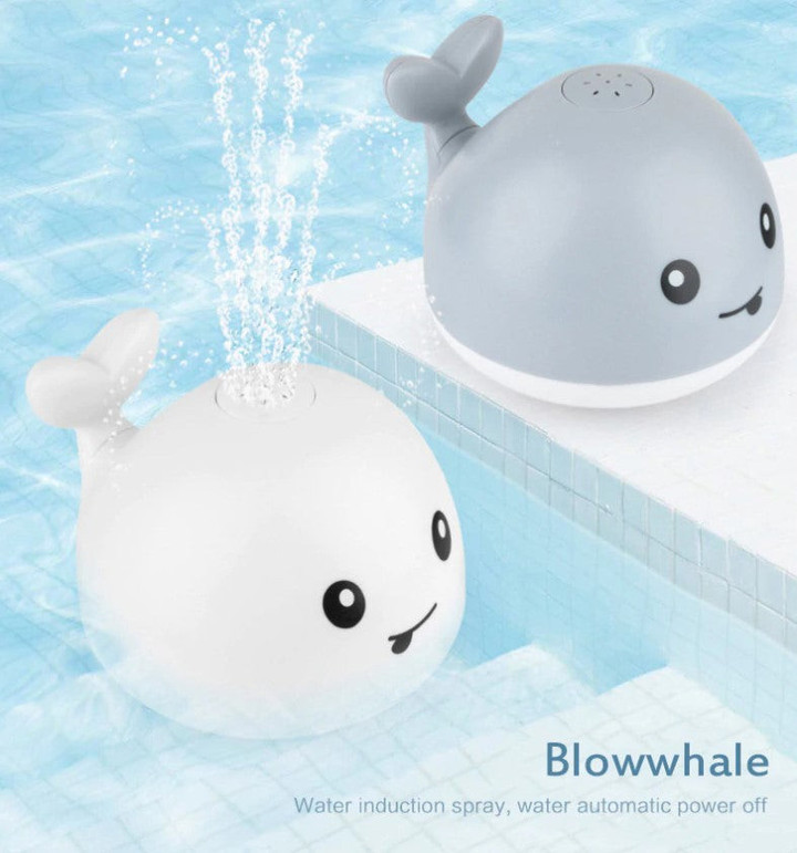Water Spraying Whale Bath Toy