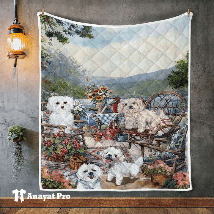 Quilt-Maltese with beautiful lake