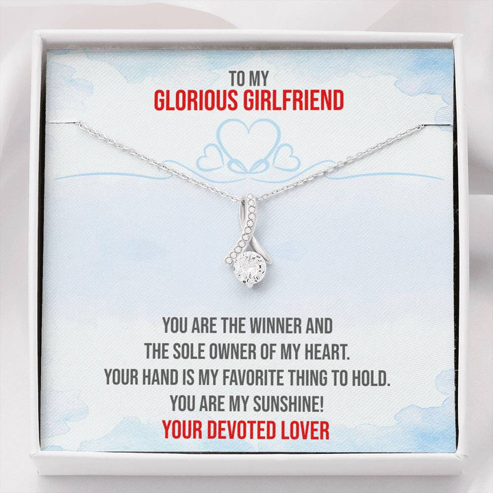 Glorious Girlfriend,Receptionist Gifts,Girlfriend Necklace Pendant,Anniversary Gifts,Christmas Gift Alluring Beauty Necklace