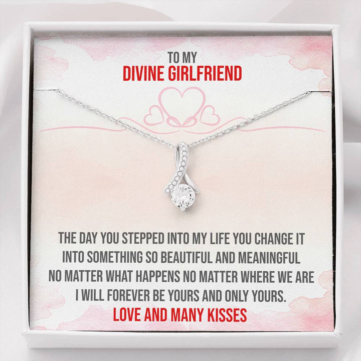 Divine Girlfriend,To My Girlfriend,Gift For Girlfriend,Sentimental Gifts,Christmas Gift Alluring Beauty Necklace