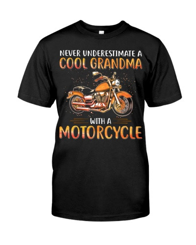Motorcycle t-shirt biker never underestimate grandma