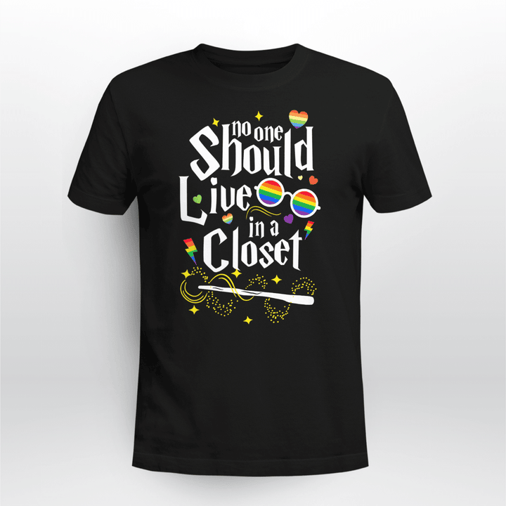 LGBTQ Pride Classic T-shirt No One Should Live In A Closet