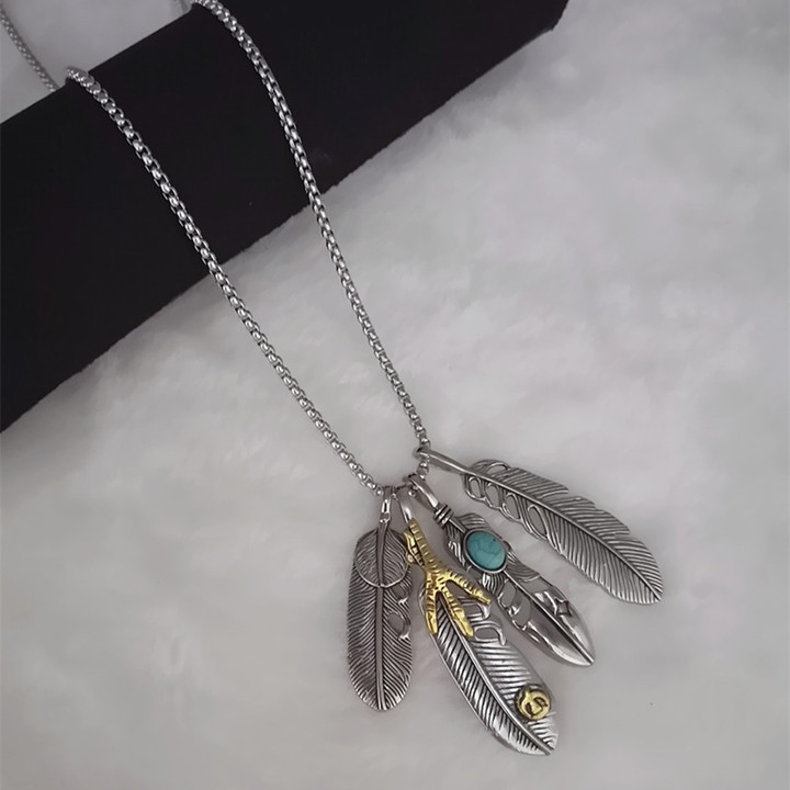 Feather Dress Eagle Claws Pendant Necklace