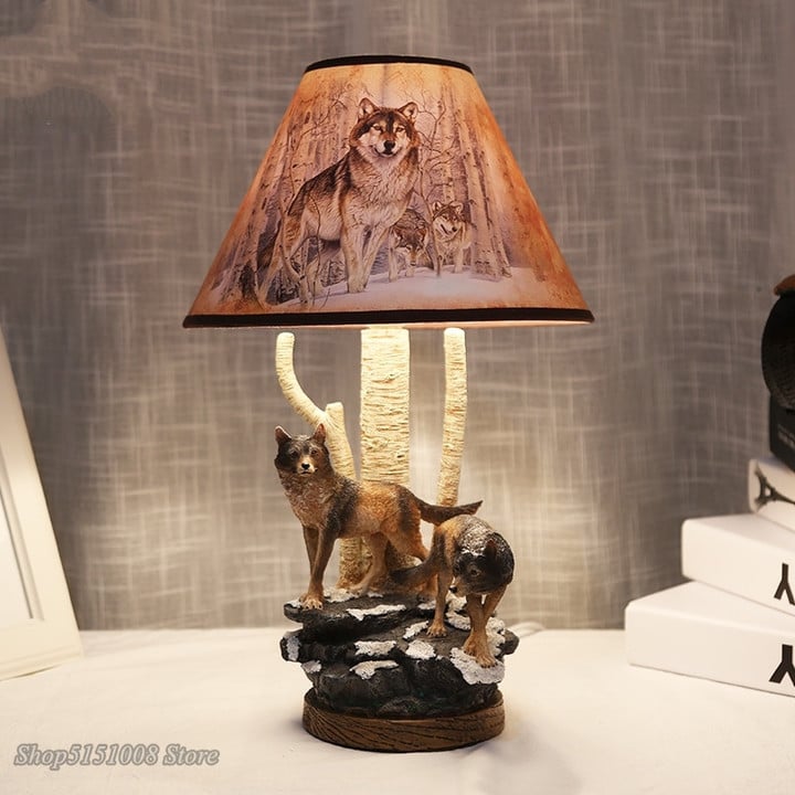 Modern Resin Wolf Table Lamps Animal Lamp