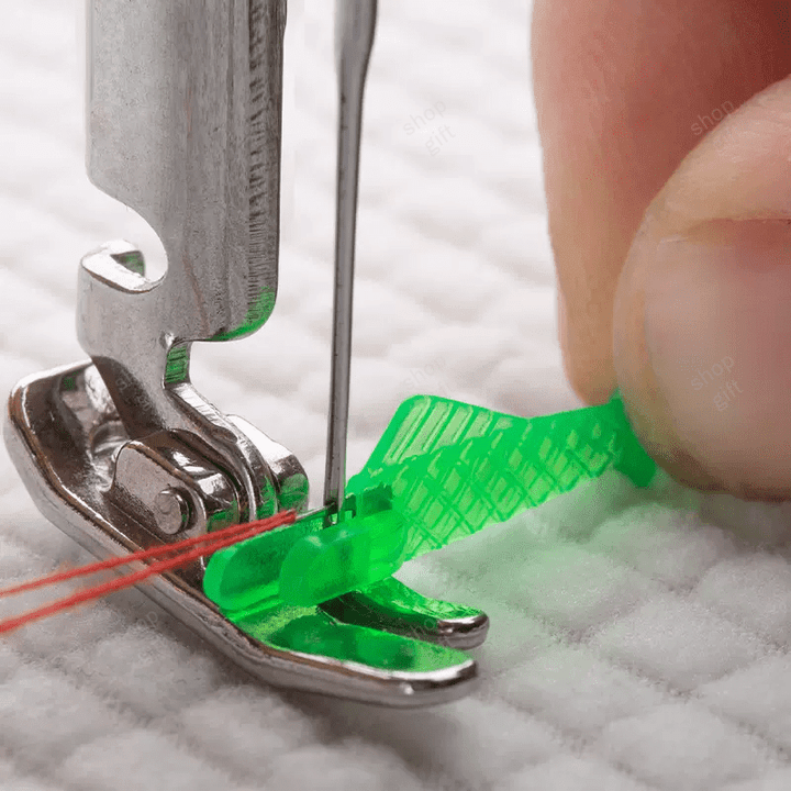 Fish Type Sewing Machine Needle Threader