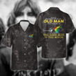 Never Underestimate An Old Man Who Listens To Dark Side Of The Moon Design For True Fans