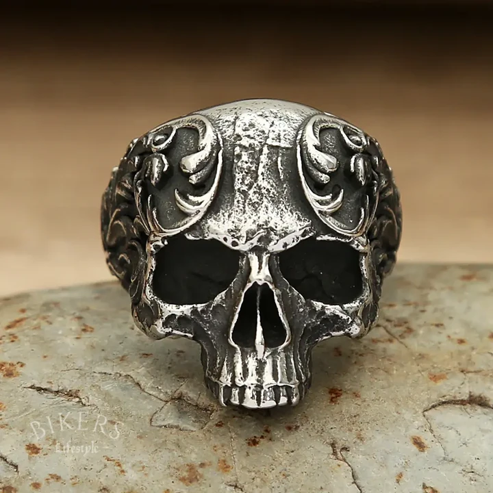 Vintage Simple Skull Ring