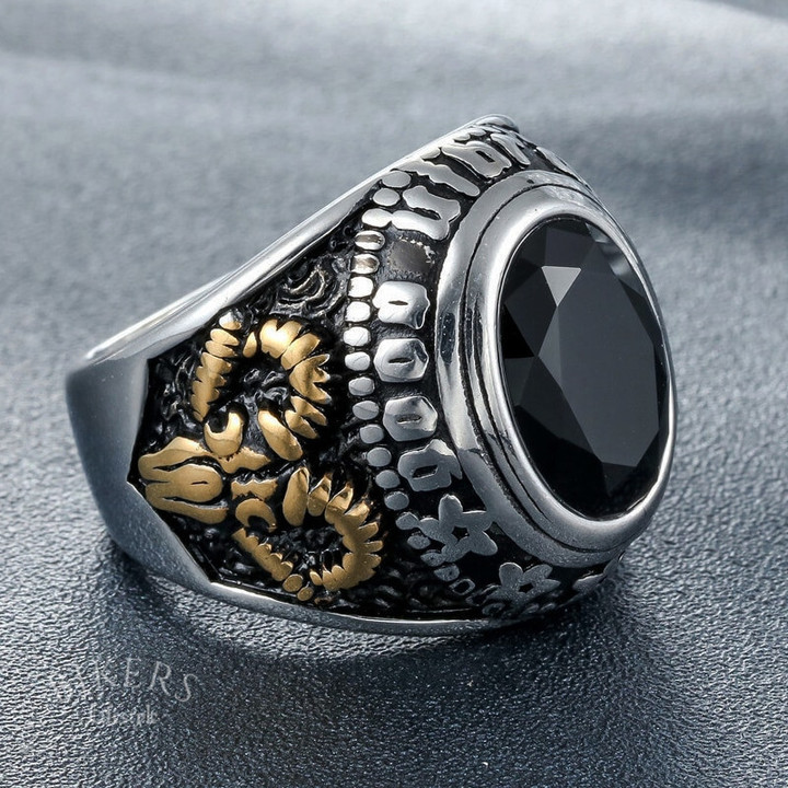 Vintage Gothic Style - Big Stone Ring