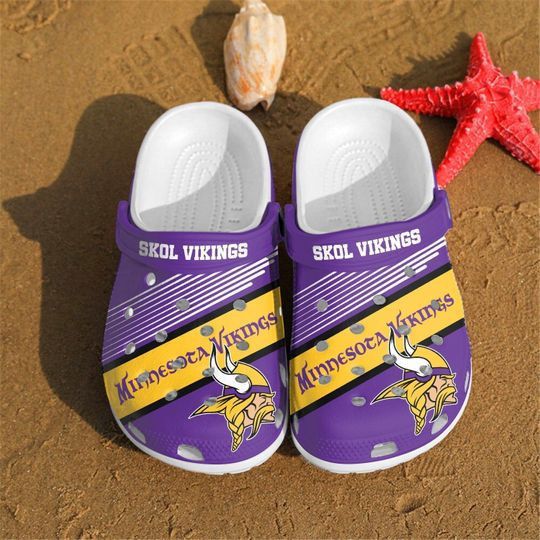 Minnesota Vikings Logo Crocs Classic Clogs Shoes In Purple - AOP Clog