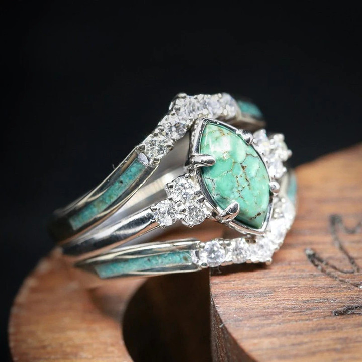 This discount is for you : THE OCEAN'S EMBRACE S925 2 PIECE RING