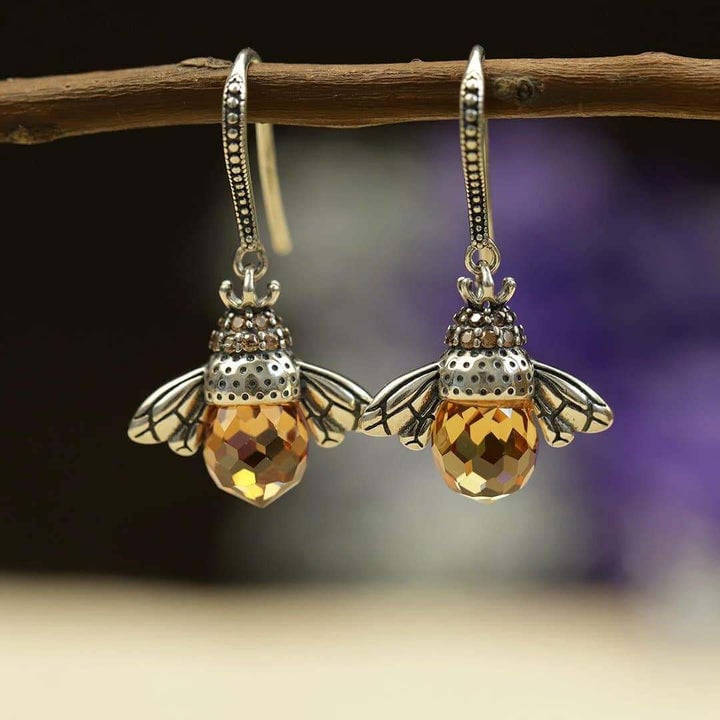 This discount is for you : "Dancing Bee" Earrings