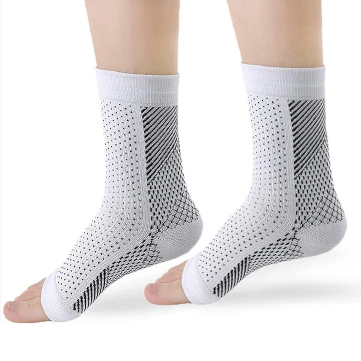 THIS IS A DISCOUNT FOR YOU : 5 Reasons Why FunctionalSocks Are Crushing Compression Socks In Every Category