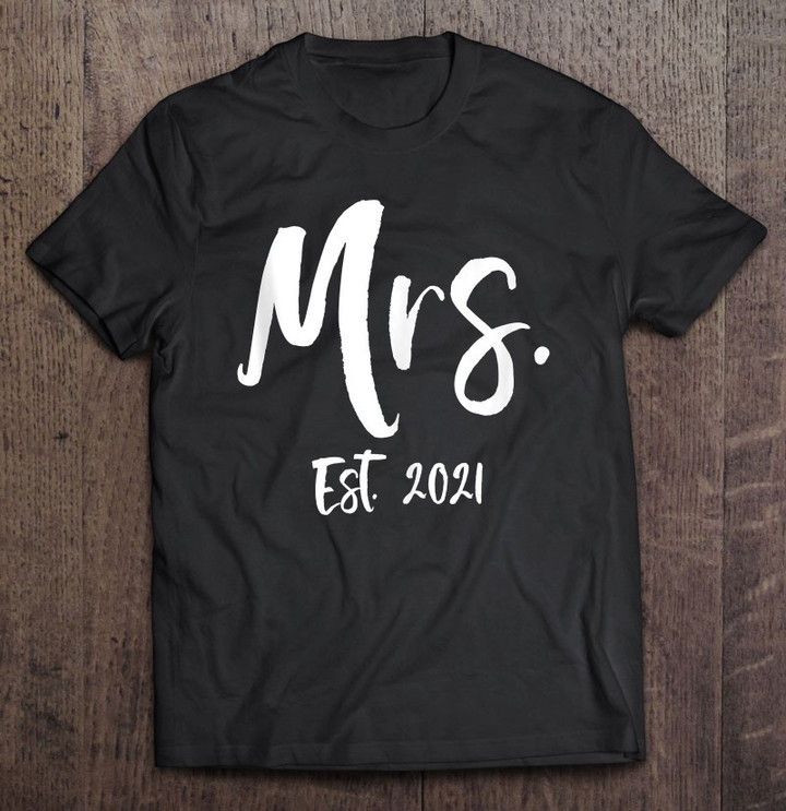 cute-wedding-honeymoon-gifts-for-her-him-mrs-est-2021-ver2-t-shirt