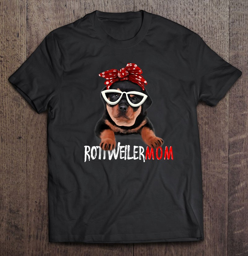 cute-womens-rottweiler-mom-gift-rottie-mom-t-shirt