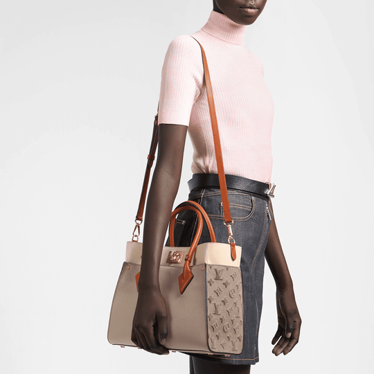 Autres High End On My Side Tote Bag - Leather Women's Handbag