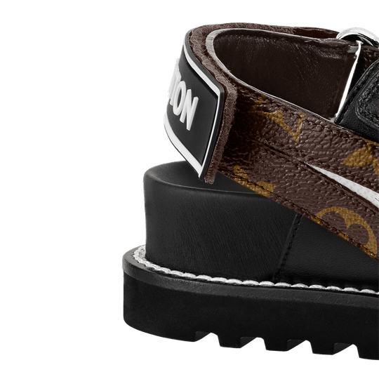 Paseo Flat Comfort Sandal - Women's Designer Shoes