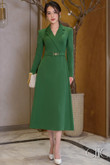 One-piece, green, short-sleeved, A-line skirt, German collar, 3 rows of buttons, polite and gentle style. Office dress, party dress
