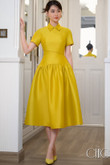 One-piece dress, party dress, tafta fabric, sleeveless, yellow color, German collar, elegant, wide spread skirt.