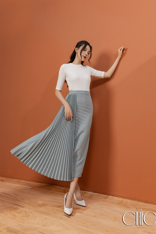 Flared Skirt With Two Flaps