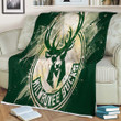 Milwaukee Bucks Grunge American Basketball Club Sherpa Blanket - Green Grunge Paint Splashes  Soft Blanket, Warm Blanket