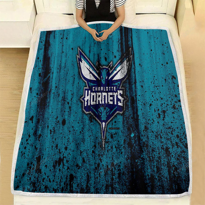 Charlotte Hornets Grunge Fleece Blanket - Nba Basketball Club Eastern Conference Soft Blanket, Warm Blanket