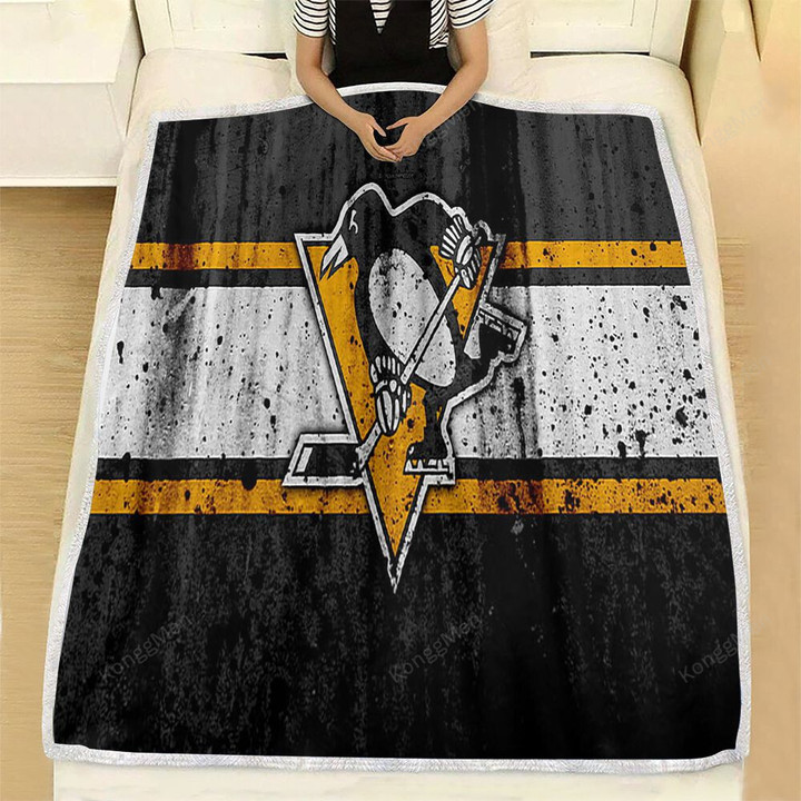 Pittsburgh Penguins Fleece Blanket - Grunge Nhl Hockey Soft Blanket, Warm Blanket