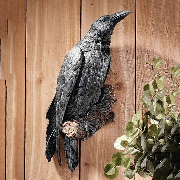 Spooky Crow Resin Statue - Perfect for Halloween Decor