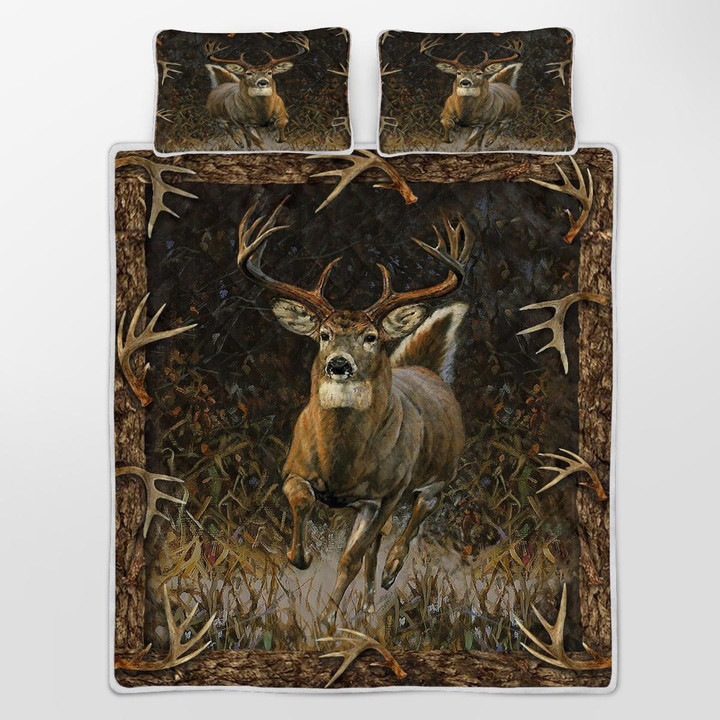 CHANDERWOOLLEY™ Hunting Deer Quilt Bed Set 071