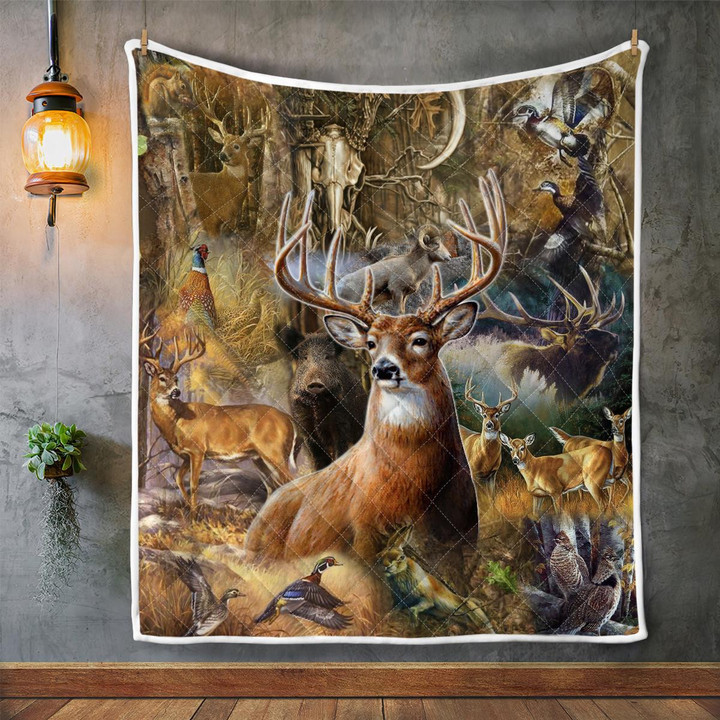 CHANDERWOOLLEY™ Beautiful Deer 427 Quilt Blanket