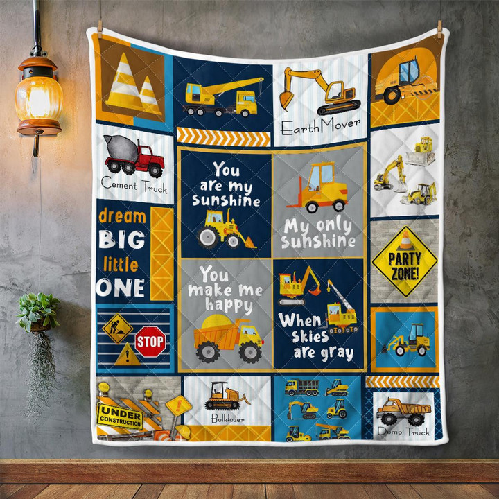 CHANDERWOOLLEY™ You are my sunshine Construction Quilt Blanket
