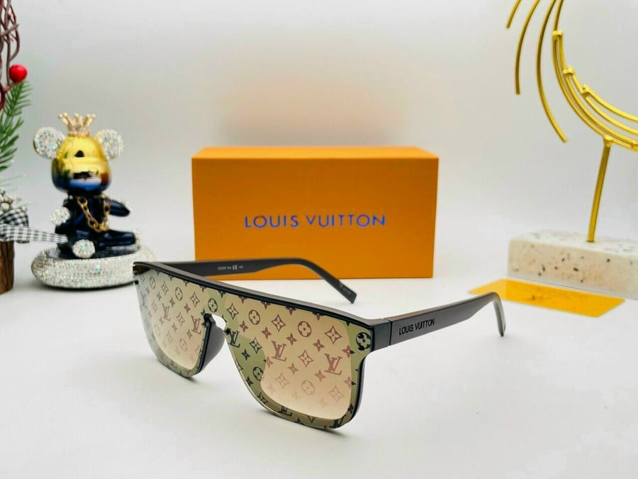 LOUIS VUITTON Waimea Round Ladies Sunglasses - dc eyewear