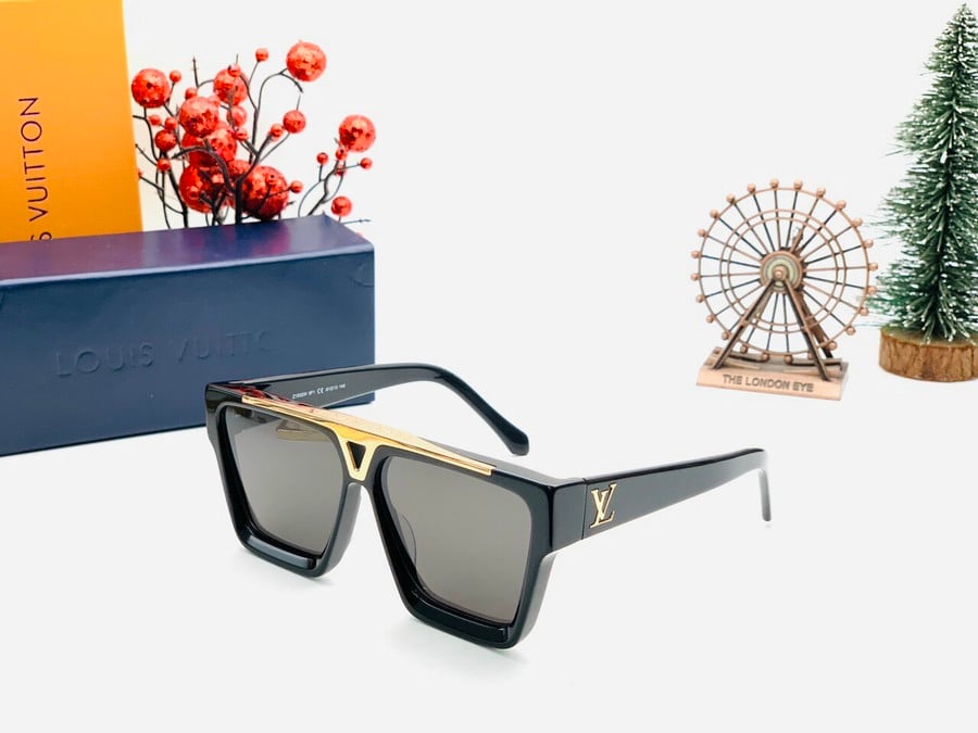 Louis Vuitton 1.1 Evidence Pilot Sunglasses