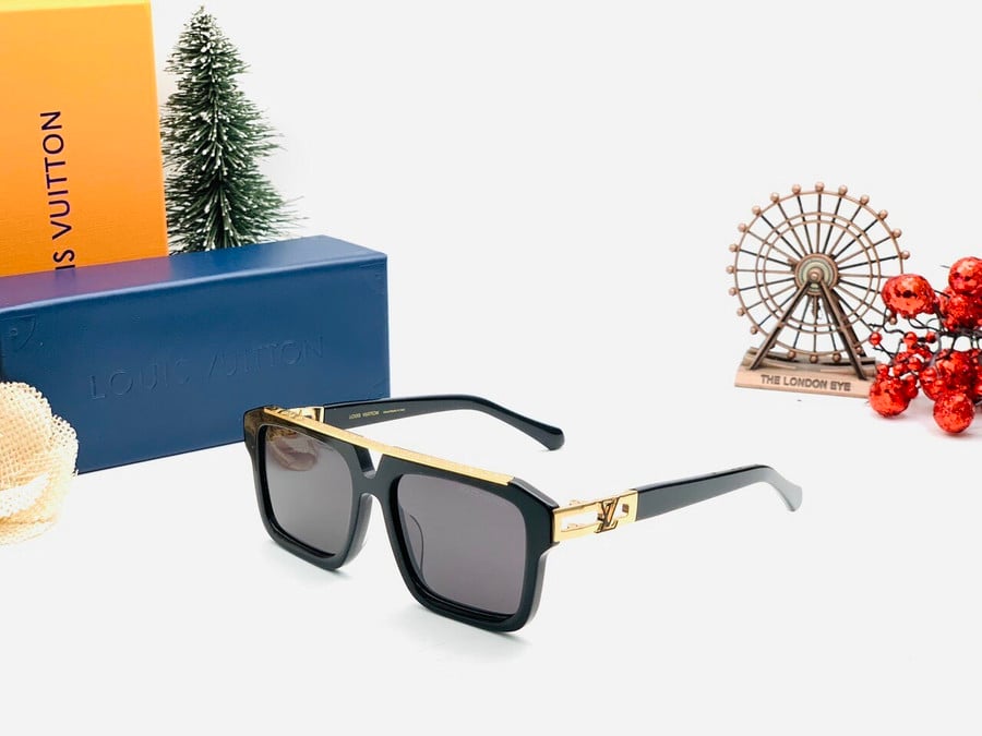 Louis Vuitton Mascot Pilot Sunglasses - Silver Sunglasses, Accessories -  LOU256566