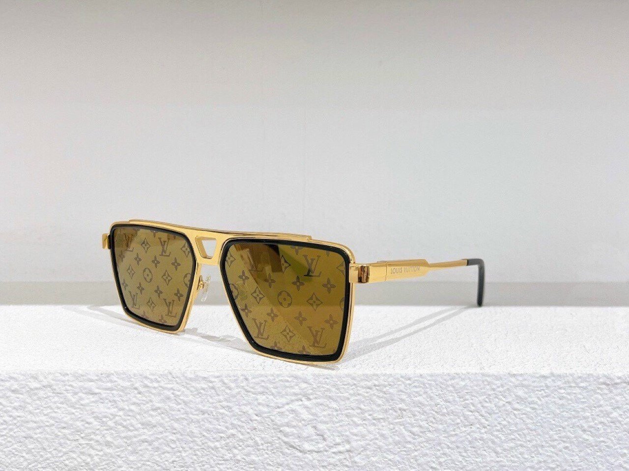 Louis Vuitton, Accessories, Louis Vuitton 1 Evidence Metal Square  Sunglasses