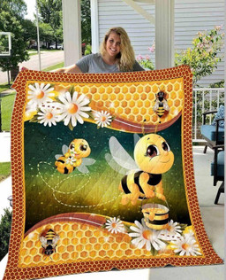 honey-bee-ttgg355-awesome-quilt