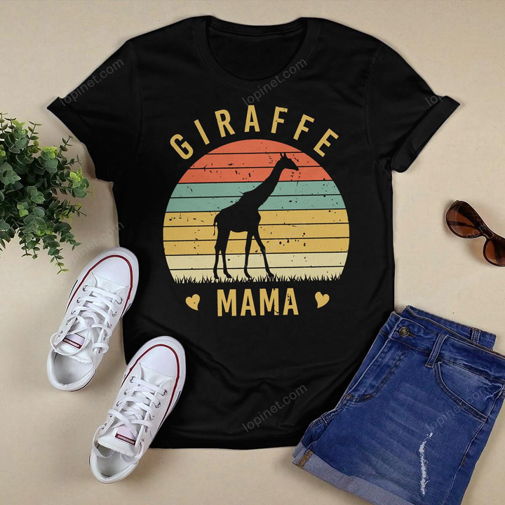 Cute Giraffe Mama for Mothers Gift Idea T-Shirt