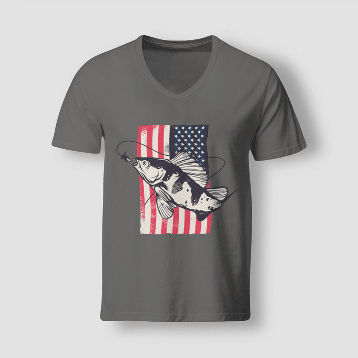 AMERICAN FLAG & FISH | V-NECK T-SHIRT