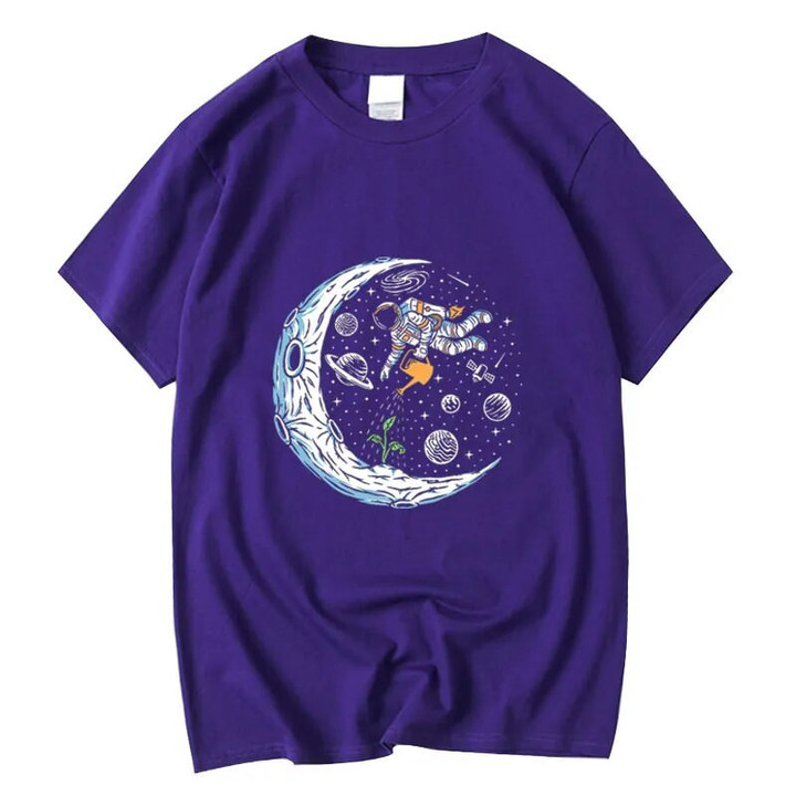Astronaut on the moon T-Shirt