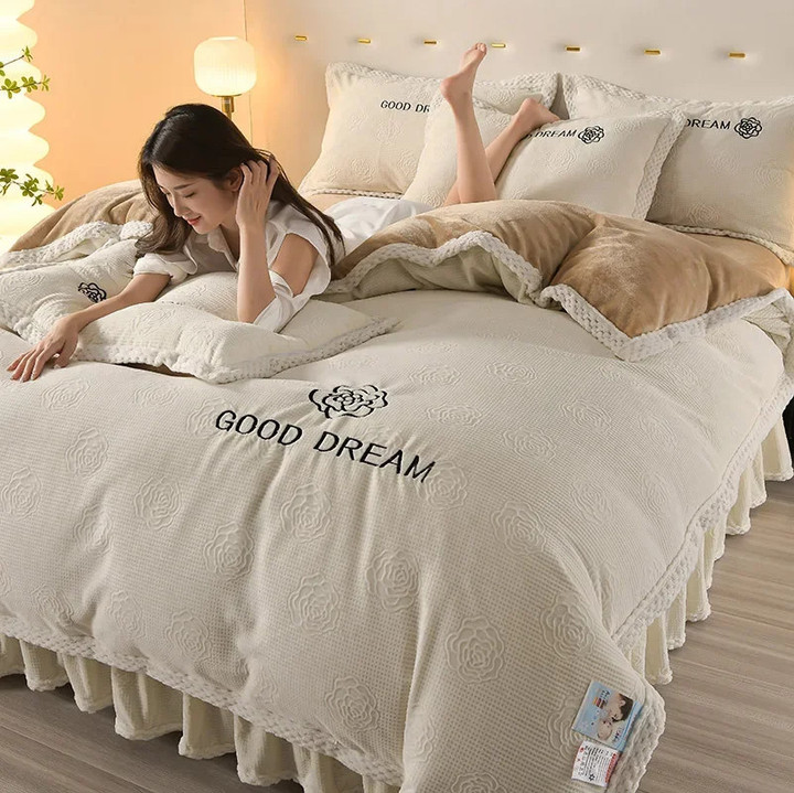 Winter Padded Thickened Warm Duvet Cover Set European Luxury Carving Quilt Cover Bed Sheet Pillowcase 4pcs Queen Bedding Set