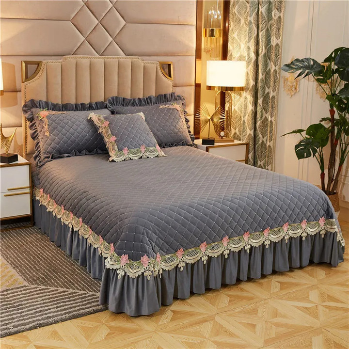 Elegant Lace Crystal Velvet Bedspreads for Bed Quilted Embroidered Queen King Size Coverlet Thick Soft Sheet with 2 Pillow Shams
