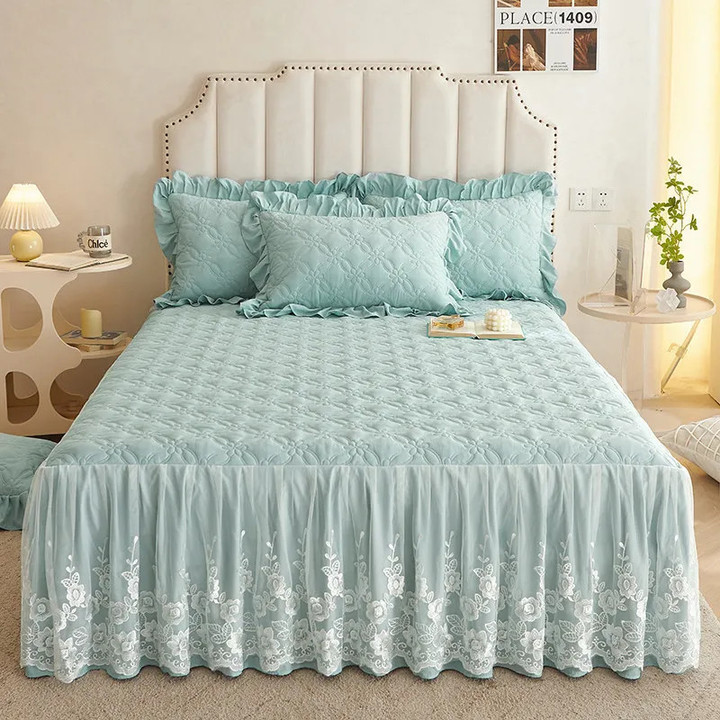 Elegant Lace Double Bedspread for Queen Bed 180x200 Bed Cover King Size Quilted Ruffle Bed Skirt with 2 Pillowcases Breathable