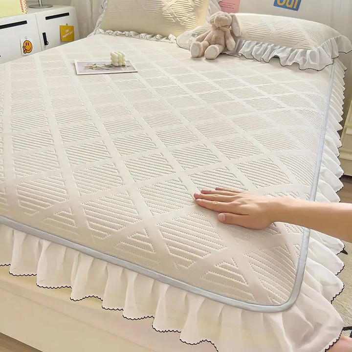 Summer Ice Cool Fitted Bed Sheet Pillowcase Set Home Textile Bedding Bedspread with Lace Mattress Cover Washable Bed Cover