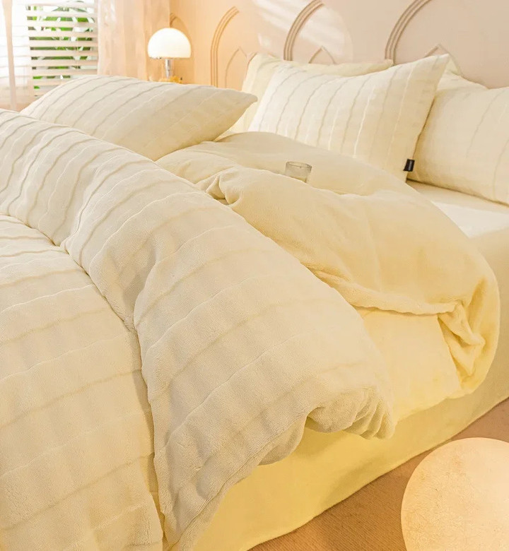 Winter Coral Velvet Carving Duvet Cover Set Warm Anti-static Quilt Cover Bed Sheet Pillowcase 4pcs Luxury Queen Size Bedding Set