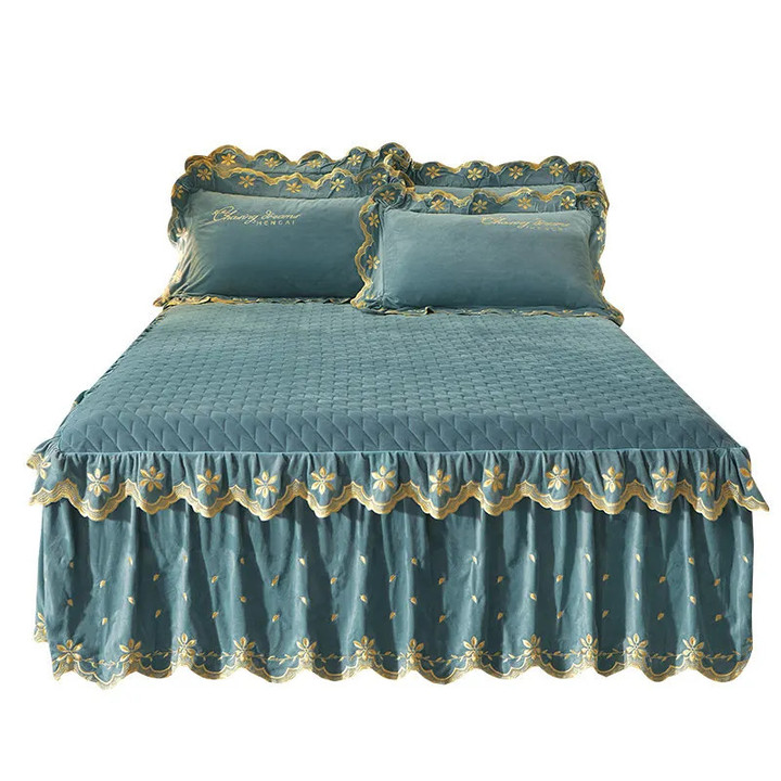 Stylish Quilted Velvet Bed Spread and Pillowcases King Size Queen Embroidery Ruffle Bed Skirt Ultra Soft Thicken Bed Cover