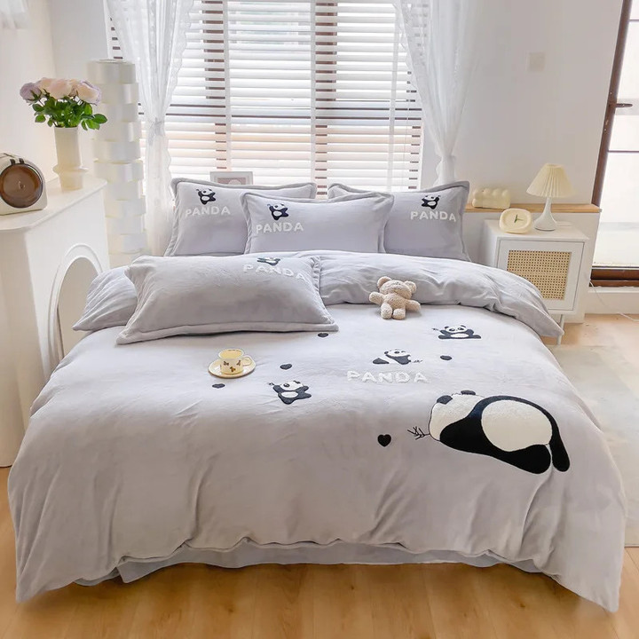 Winter Plush Duvet Cover Set with Sheet Pillowcase 4pcs Bed Linens Set Home Textiles Cute Panda Luxury Queen Size Bedding Set